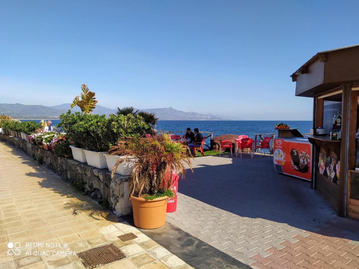 Casa Vacanze I Mori Mascali Exterior foto